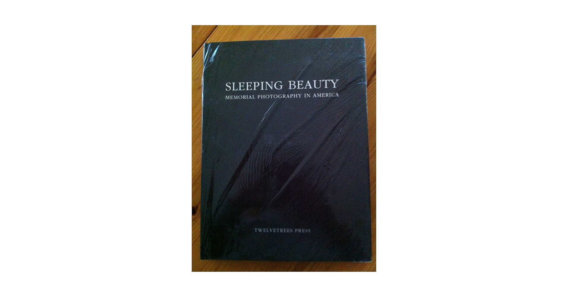 Amazon.com: Sleeping Beauty: Memorial Photography in America